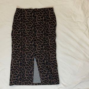 H&M | Leopard Print Pencil Skirt | Size S |Reversible | MIDI | Stretchy
